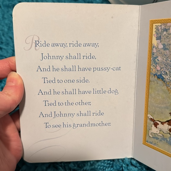 🎁5/$10🎁 Pat-A-Cake Mother Goose for Wee ones, board book, 2010 - Picture 8 of 9